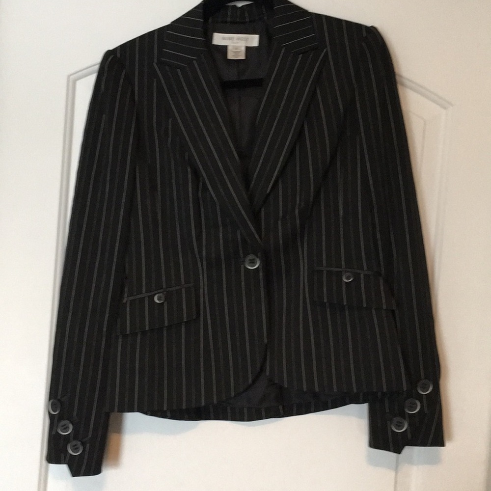 EUC suit blazer